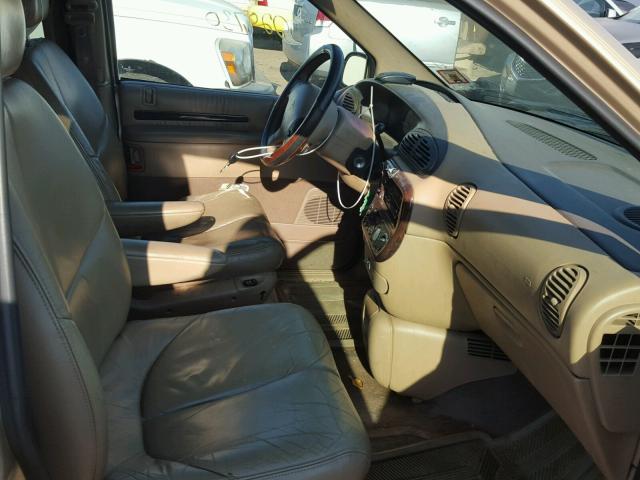 1C4GP54LXXB527960 - 1999 CHRYSLER TOWN & COU 棕色 照片 5