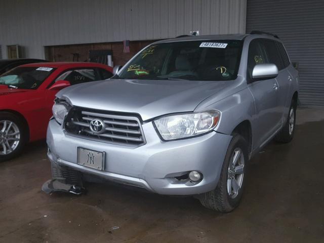 5TDKK3EH9AS010818 - 2010 TOYOTA HIGHLANDER SILVER photo 2