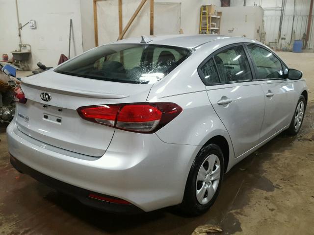 3KPFL4A77HE123009 - 2017 KIA FORTE LX SILVER photo 4