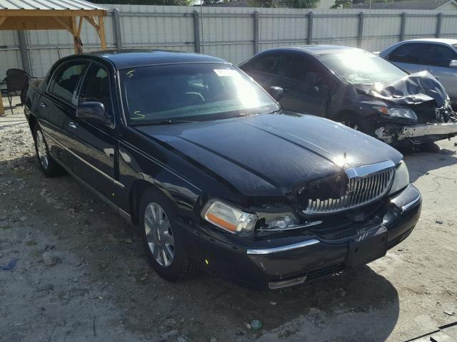 1LNHM83W07Y639864 - 2007 LINCOLN TOWN CAR D BLACK photo 1