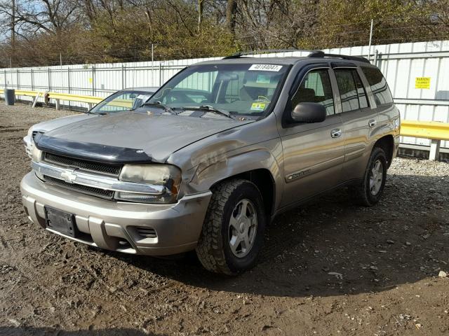 1GNDT13S722329871 - 2002 CHEVROLET TRAILBLAZE BEIGE photo 2