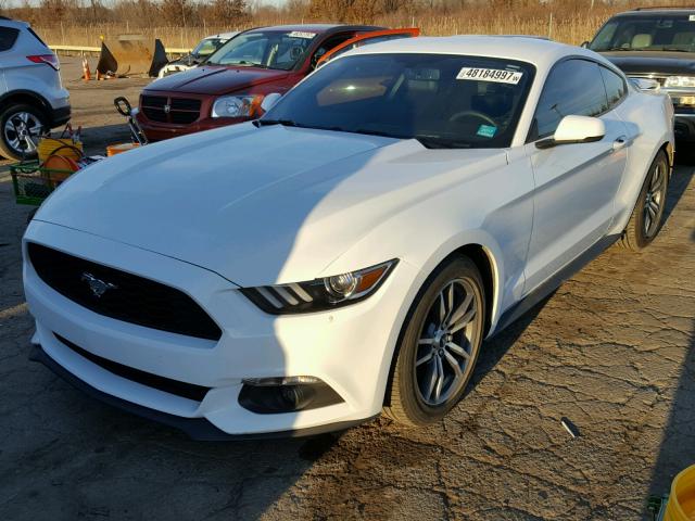 1FA6P8TH3F5388350 - 2015 FORD MUSTANG WHITE photo 2