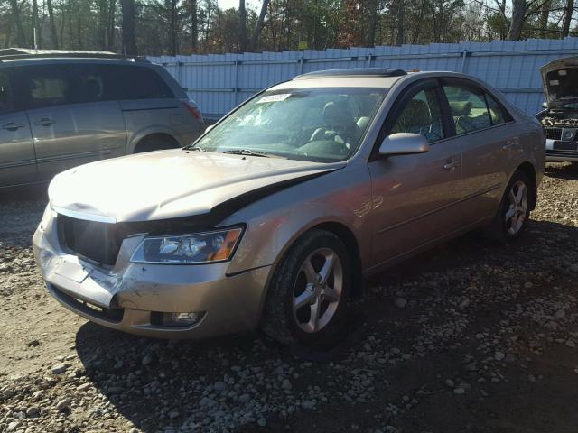 5NPEU46F67H164265 - 2007 HYUNDAI SONATA SE GOLD photo 2