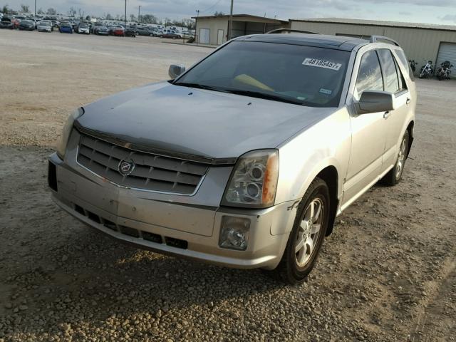 1GYEE637X60133712 - 2006 CADILLAC SRX SILVER photo 2