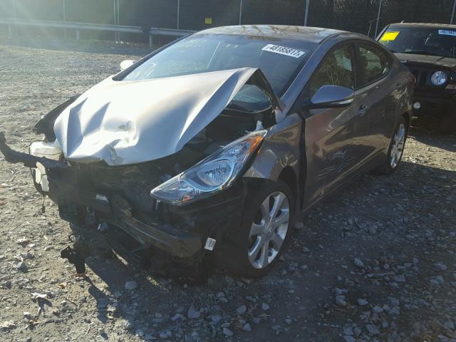 5NPDH4AE9DH164688 - 2013 HYUNDAI ELANTRA GL SILVER photo 2