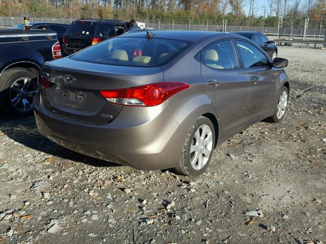 5NPDH4AE9DH164688 - 2013 HYUNDAI ELANTRA GL SILVER photo 4