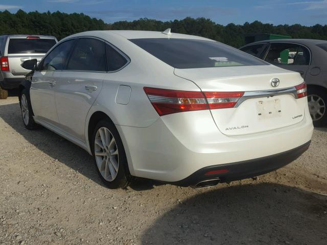 4T1BK1EB8DU013088 - 2013 TOYOTA AVALON BAS WHITE photo 3