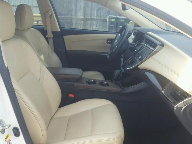 4T1BK1EB8DU013088 - 2013 TOYOTA AVALON BAS WHITE photo 5