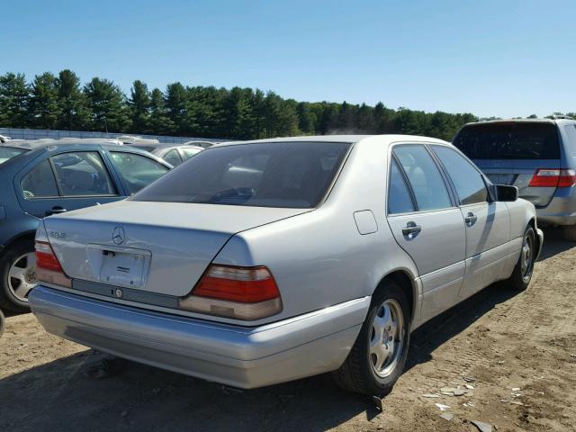 WDBGA32G9VA352842 - 1997 MERCEDES-BENZ S 320W SILVER photo 4