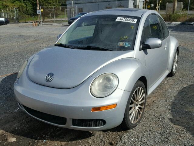 3VWRW31C87M510245 - 2007 VOLKSWAGEN NEW BEETLE SILVER photo 2