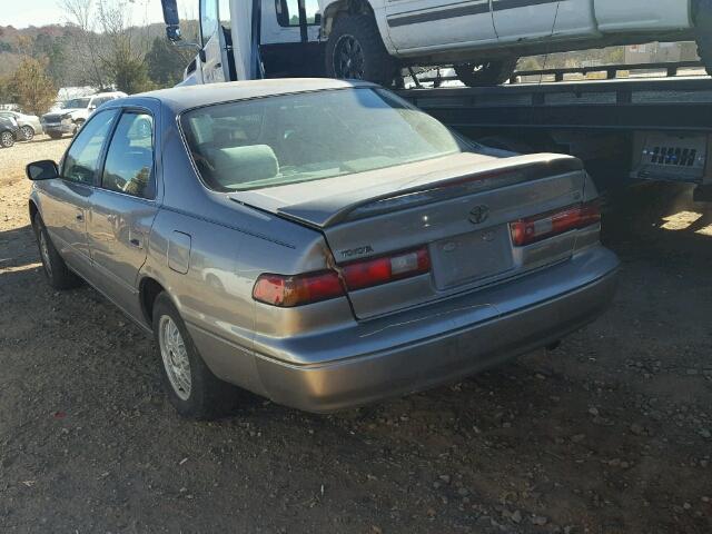 4T1BG22K5WU387849 - 1998 TOYOTA CAMRY CE TAN photo 3