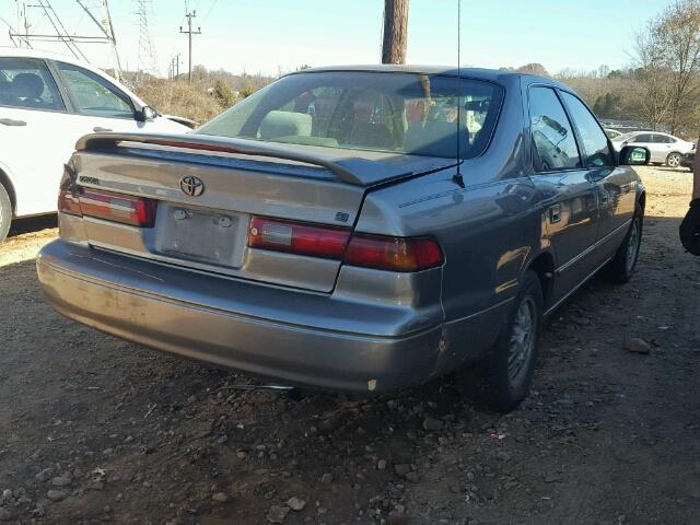 4T1BG22K5WU387849 - 1998 TOYOTA CAMRY CE TAN photo 4