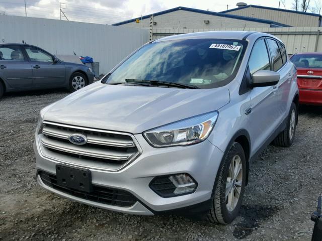 1FMCU9G9XHUB33648 - 2017 FORD ESCAPE SE 银色 照片 2