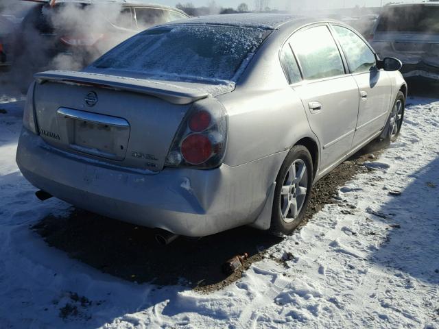 1N4BL11D26C115221 - 2006 NISSAN ALTIMA SE SILVER photo 4