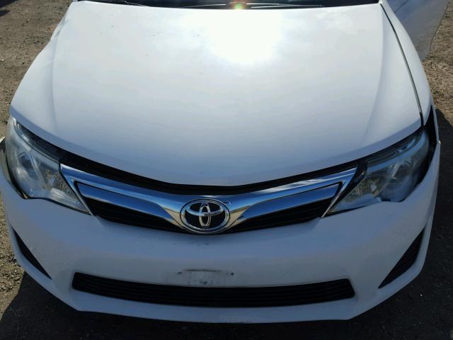 4T1BF1FK7CU565814 - 2012 TOYOTA CAMRY BASE WHITE photo 7