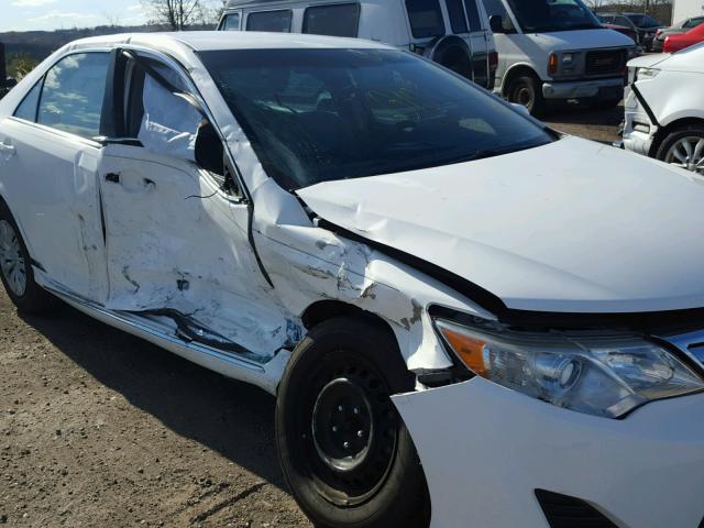 4T1BF1FK7CU565814 - 2012 TOYOTA CAMRY BASE WHITE photo 9