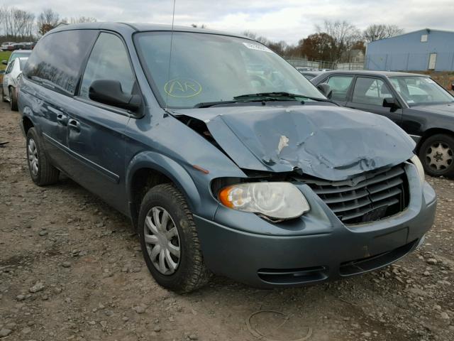 2A4GP44R56R730666 - 2006 CHRYSLER TOWN & COU GREEN photo 1