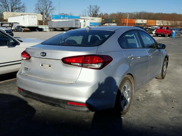 3KPFK4A74HE029074 - 2017 KIA FORTE LX SILVER photo 4