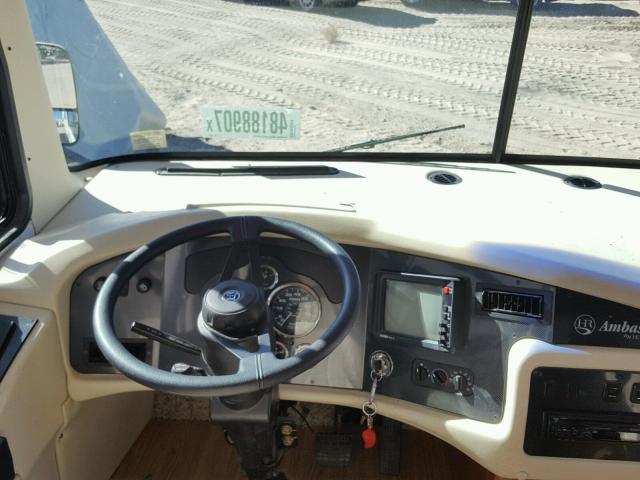 1RF12061511014074 - 2001 ROADMASTER RAIL EXECUTIVE/ Biały zdjęcie 9