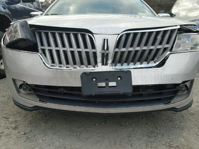 3LNHL2JC0AR609309 - 2010 LINCOLN MKZ SILVER photo 7