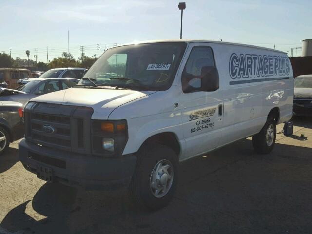 1FTSS3EL8DDA10359 - 2013 FORD ECONOLINE WHITE photo 2