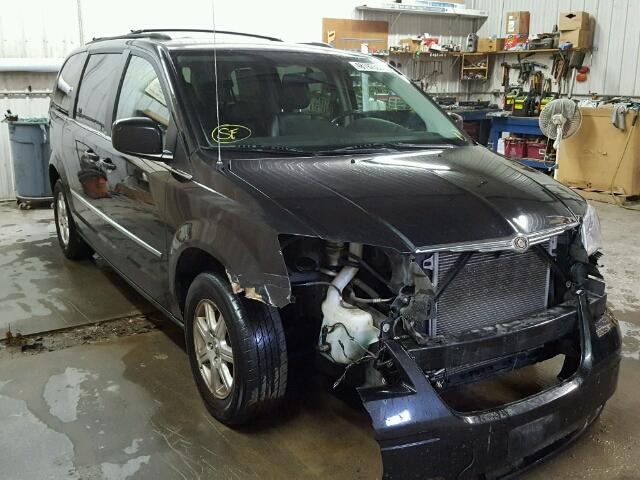 2A4RR8D12AR496063 - 2010 CHRYSLER TOWN & COU BLACK photo 1