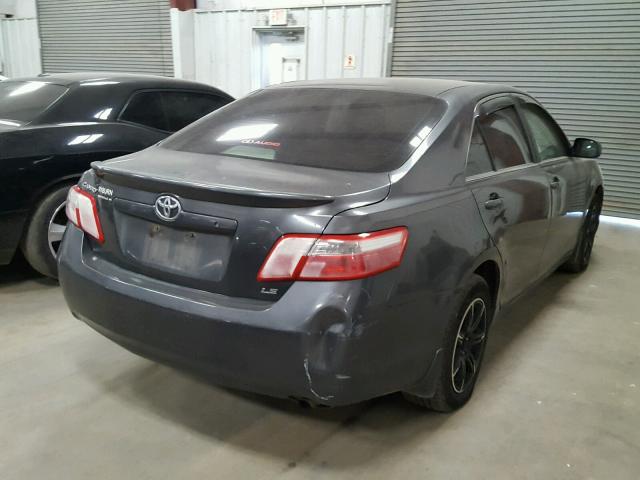 4T4BE46KX8R020529 - 2008 TOYOTA CAMRY CE GRAY photo 4