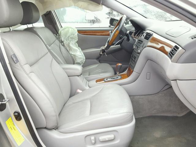 JTHBA30G655071085 - 2005 LEXUS ES 330 SILVER photo 5