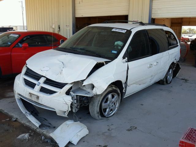 2D8GP44L26R630608 - 2006 DODGE GRAND CARA WHITE photo 2