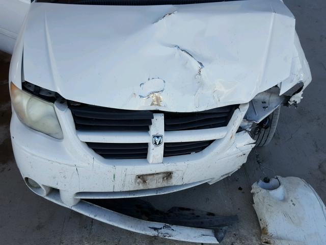 2D8GP44L26R630608 - 2006 DODGE GRAND CARA WHITE photo 7