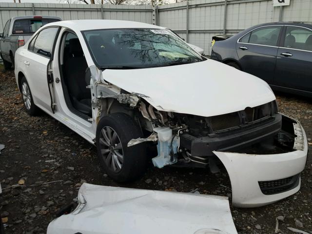 1VWAP7A3XDC023708 - 2013 VOLKSWAGEN PASSAT S WHITE photo 1