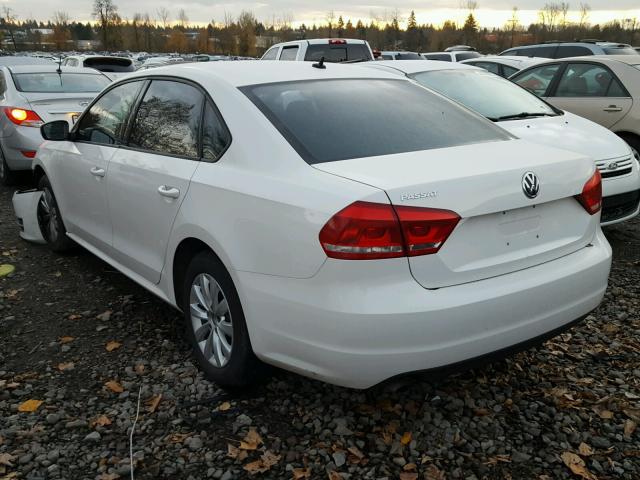 1VWAP7A3XDC023708 - 2013 VOLKSWAGEN PASSAT S WHITE photo 3