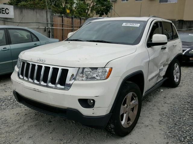 1C4RJEAG7CC234992 - 2012 JEEP GRAND CHER WHITE photo 2