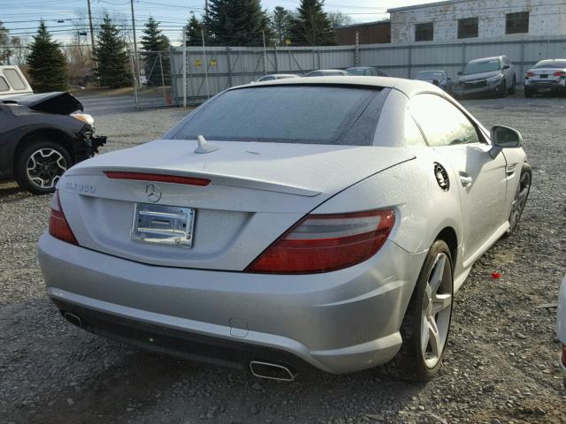 WDDPK5HA4DF061458 - 2013 MERCEDES-BENZ SLK 350 SILVER photo 4