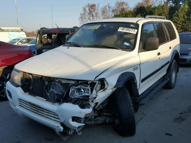 JA4MT21HX1P013883 - 2001 MITSUBISHI MONTERO SP WHITE photo 2