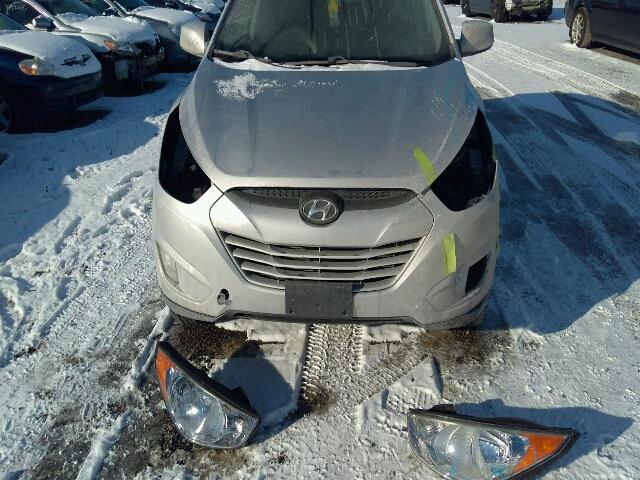 KM8JU3AC8AU090801 - 2010 HYUNDAI TUCSON GLS SILVER photo 10