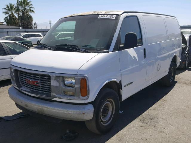 1GTHG35R0X1001161 - 1999 GMC SAVANA G35 WHITE photo 2