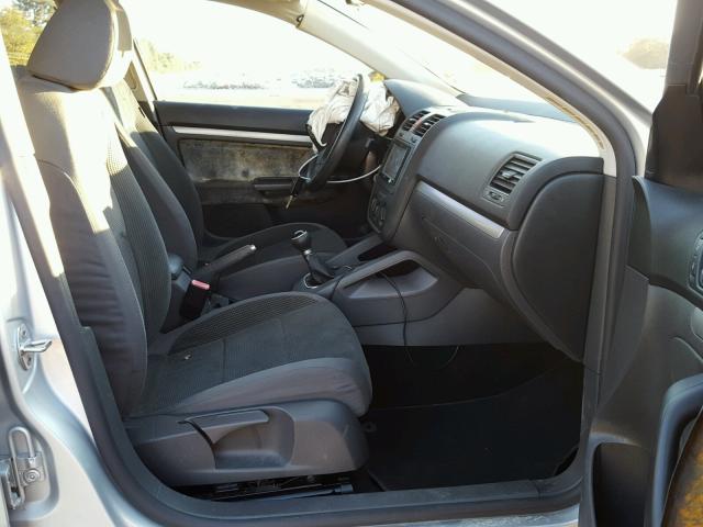 3VWHM71K38M096437 - 2008 VOLKSWAGEN JETTA S 银色 照片 5