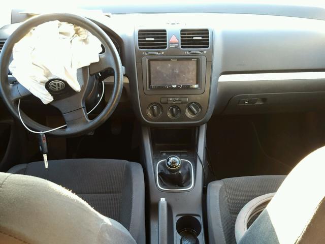 3VWHM71K38M096437 - 2008 VOLKSWAGEN JETTA S 银色 照片 9