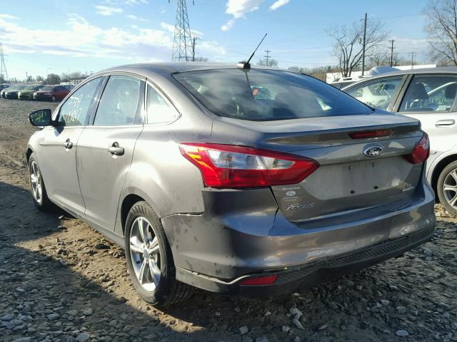 1FADP3F29EL175981 - 2014 FORD FOCUS SE GRAY photo 3