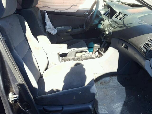 1HGCM56346A100767 - 2006 HONDA ACCORD SE GRAY photo 5