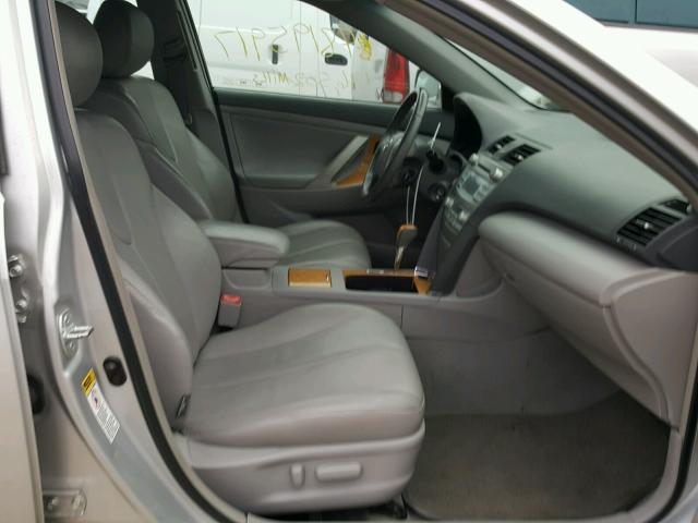 4T1BK46K17U511444 - 2007 TOYOTA CAMRY NEW SILVER photo 5