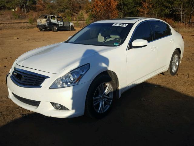 JN1DV6AR5CM861001 - 2012 INFINITI G25 WHITE photo 2