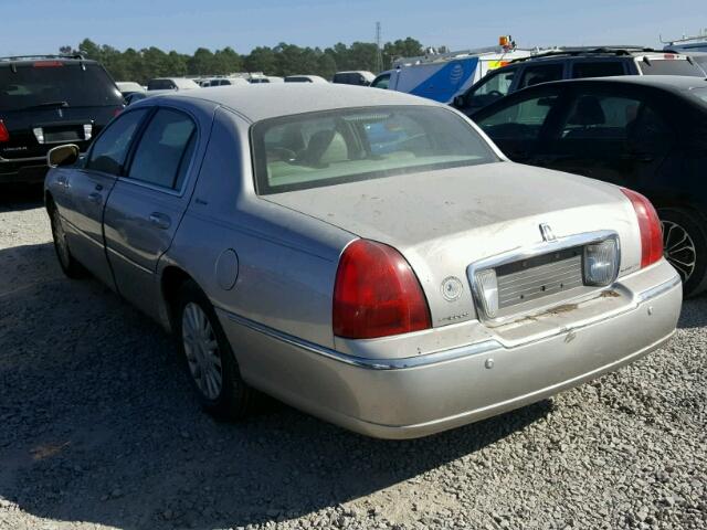 1LNHM81W55Y617469 - 2005 LINCOLN TOWN CAR S SILVER photo 3