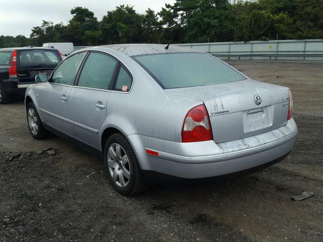 WVWTH63B11P139696 - 2001 VOLKSWAGEN PASSAT GLX 银色 照片 3