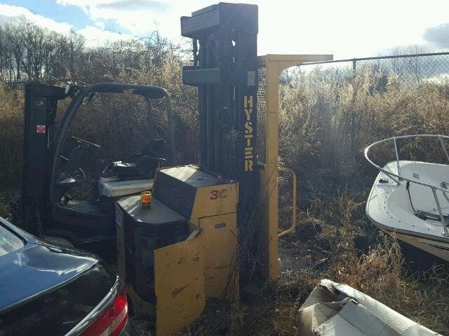 000000D118D01661K - 1989 HYST FORK LIFT YELLOW photo 2