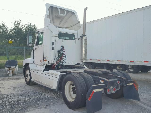 1FUBA8A872PJ88379 - 2002 FREIGHTLINER CONVENTION WHITE photo 3