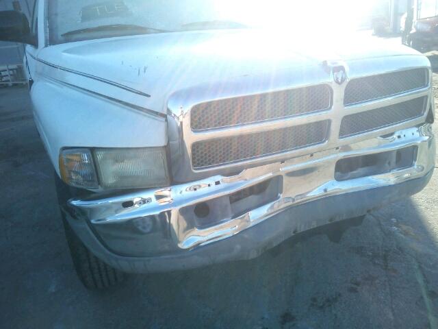 1B7HC13Z8YJ109256 - 2000 DODGE RAM 1500 WHITE photo 9