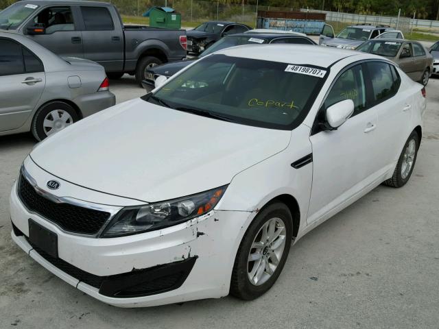 KNAGM4A76B5177936 - 2011 KIA OPTIMA LX WHITE photo 2