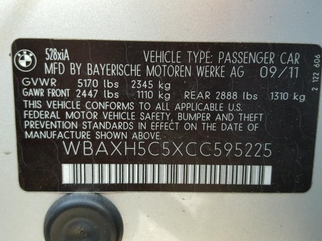 WBAXH5C5XCC595225 - 2012 BMW 528 XI SILVER photo 10